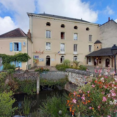 Gîte le Moulin Mezieres-en-Brenne Exterior foto